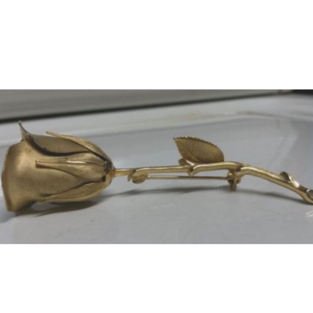 Rose Pin Gold Toned Vintage Retro Flower Brooch 3D